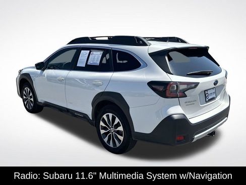 Used 2025 Subaru Outback Limited AWD/4WD image 4