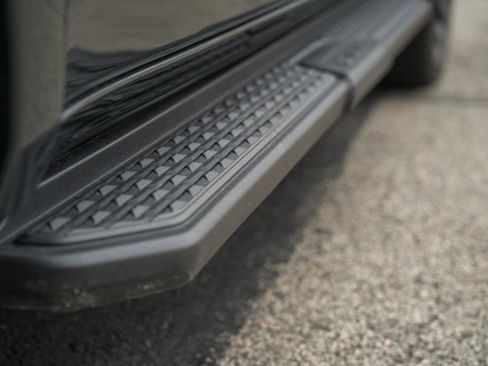 New 2026 RAM 1500 Laramie AWD/4WD image 19