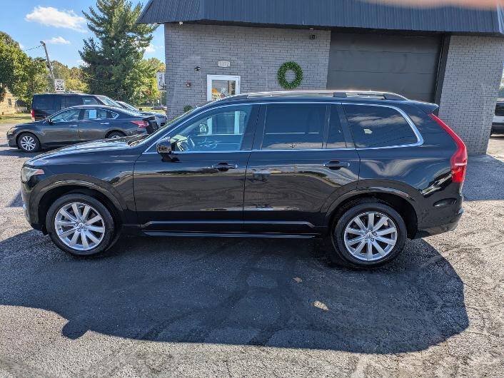 Used 2016 Volvo XC90 T6 Momentum w/ Momentum Plus Package AWD/4WD image 2