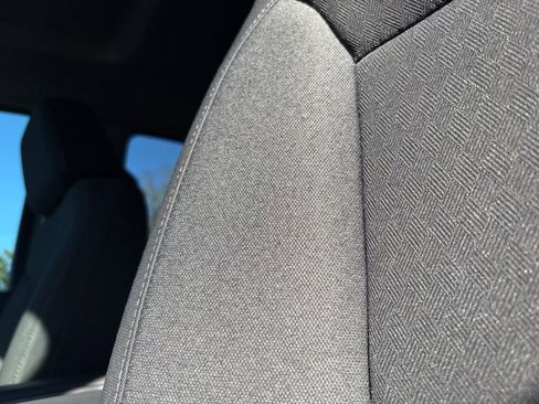 Used 2025 Chevrolet Silverado 1500 Custom image 13