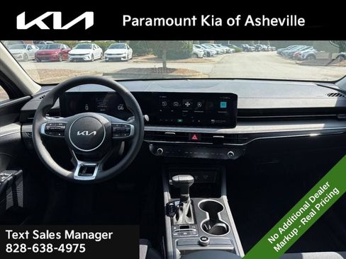 New 2026 Kia K5 LXS FWD image 8