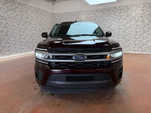 Used 2024 Ford Expedition XLT image 2