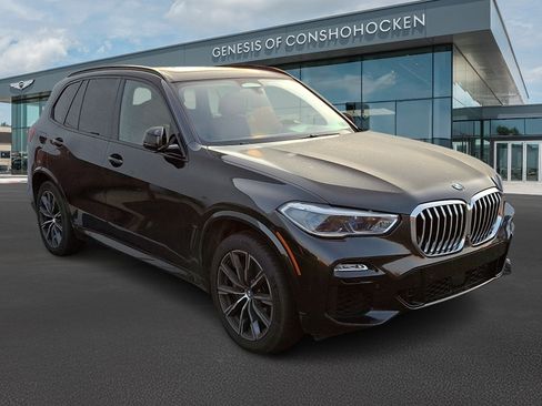 Used 2019 BMW X5 xDrive50i w/ M Sport Package AWD/4WD image 3