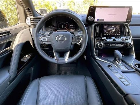 Used 2025 Lexus LX 700h Overtrail w/ Accessory Package (Z1) AWD/4WD image 8