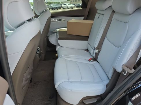 New 2026 Genesis GV70 2.5T Advanced AWD/4WD image 30
