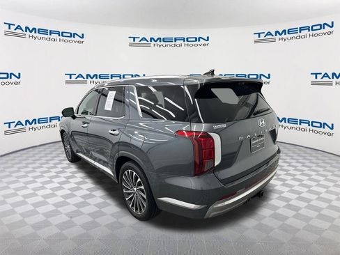 Used 2025 Hyundai Palisade Calligraphy FWD image 3