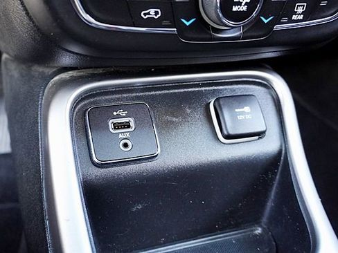 Used 2018 Jeep Compass Latitude w/ Popular Equipment Group image 28