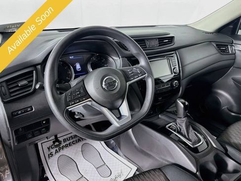 Used 2018 Nissan Rogue S AWD/4WD image 9