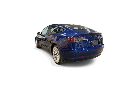 Certified 2023 Tesla Model 3 Standard Range RWD image 4