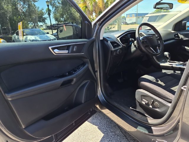 Used 2016 Ford Edge SEL AWD/4WD image 9