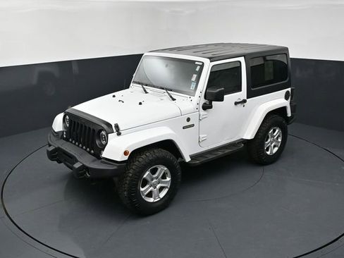 Used 2018 Jeep Wrangler Sport AWD/4WD image 14