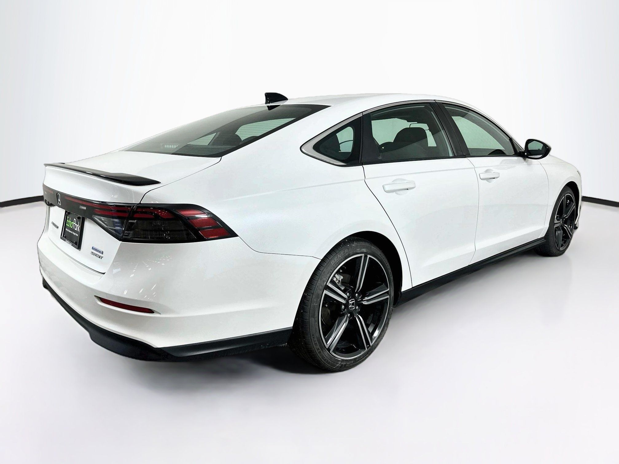 Used 2024 Honda Accord Sport image 9