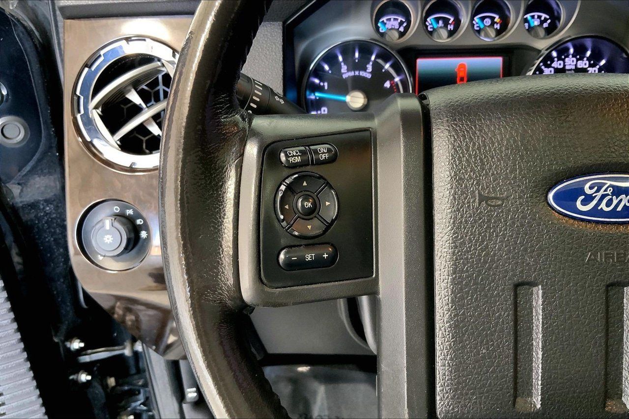 Used 2016 Ford F250 Platinum w/ FX4 Off-Road Package AWD/4WD image 21