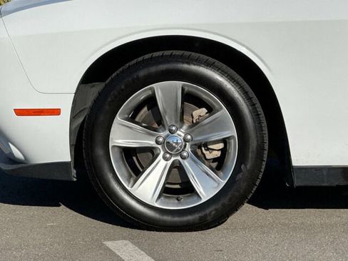 Used 2021 Dodge Challenger SXT image 34