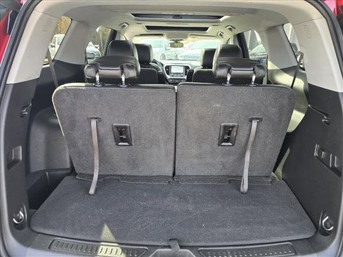 Used 2021 GMC Acadia SLT image 25