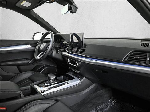 Certified 2023 Audi Q5 2.0T Prestige w/ Prestige Package AWD/4WD image 23