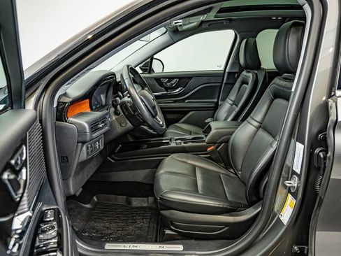 Used 2022 Lincoln Corsair Reserve FWD image 33