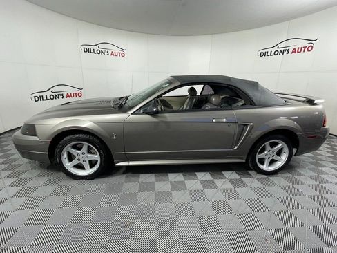 Used 2001 Ford Mustang Cobra image 3