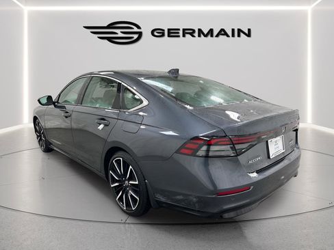 Used 2025 Honda Accord Touring image 6