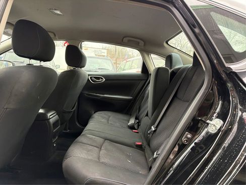 Used 2019 Nissan Sentra SR image 10