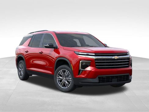 New 2025 Chevrolet Traverse LT w/ Driver Confidence Package FWD image 7