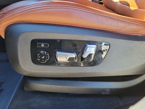 Used 2021 BMW X5 M50i w/ Executive Package image 13