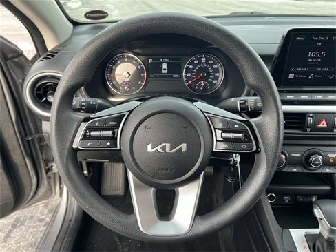 Used 2024 Kia Forte LXS w/ LXS Technology Package image 11