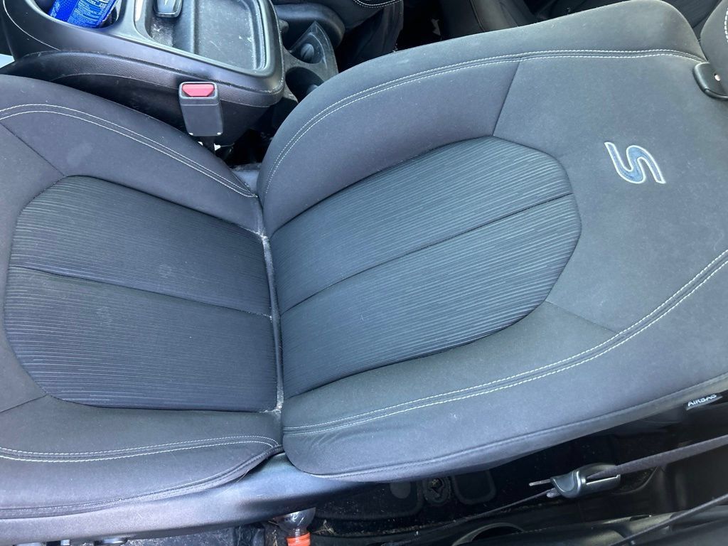 Used 2019 Chrysler Pacifica Touring Plus w/ S Appearance Package FWD image 17
