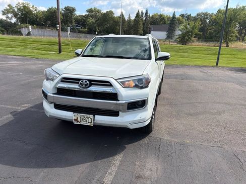 Used 2023 Toyota 4Runner Limited AWD/4WD image 8