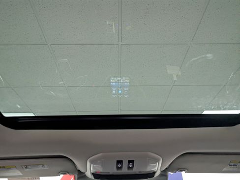 New 2025 Subaru Ascent Touring w/ Popular Package #2 image 9