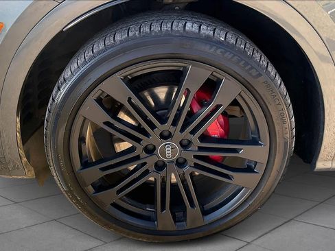 Used 2018 Audi SQ5 Prestige w/ Prestige Package image 11