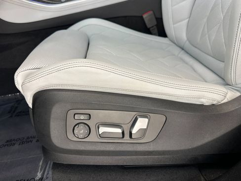 Certified 2024 BMW X5 sDrive40i w/ Parking Assistance Package RWD image 15