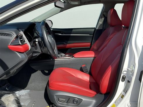 Used 2022 Toyota Camry XSE image 26