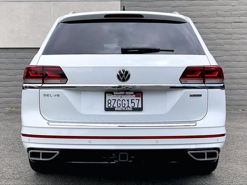 Certified 2022 Volkswagen Atlas SEL Premium AWD/4WD image 3