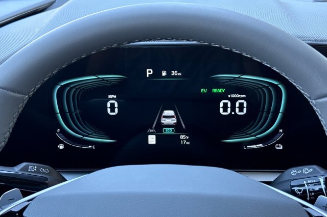 New 2026 Kia Niro EX FWD image 32