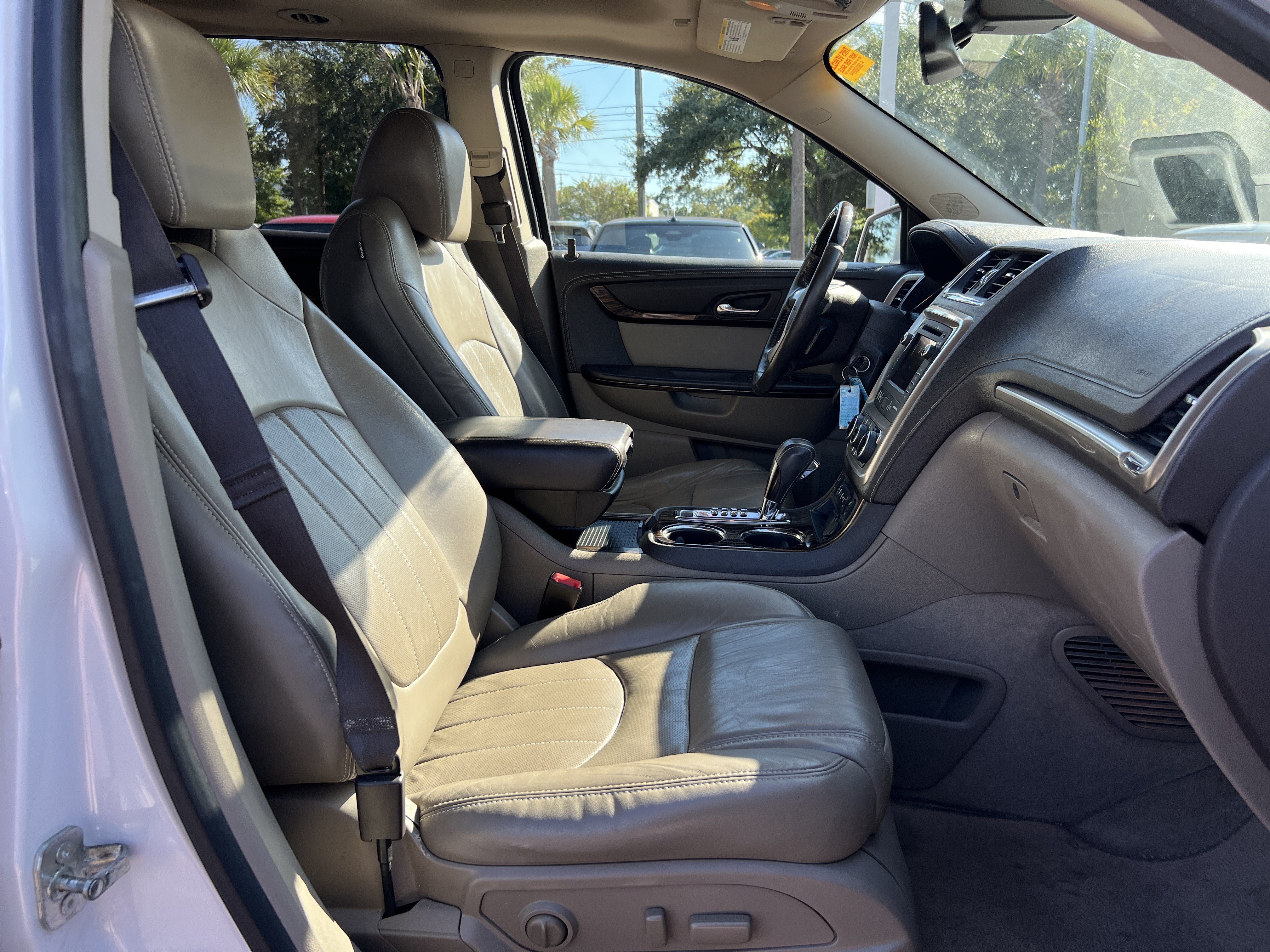 Used 2016 GMC Acadia Denali FWD image 33