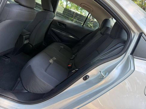 Used 2025 Toyota Corolla LE FWD image 25