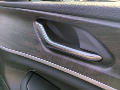 New 2026 Jeep Grand Cherokee L Limited AWD/4WD image 32