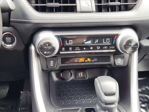 Certified 2025 Toyota RAV4 XLE image 17