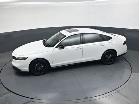 New 2025 Honda Accord SE image 28