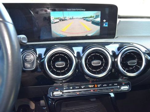 Used 2020 Mercedes-Benz CLA 250 image 27