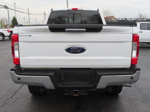 Used 2018 Ford F250 XLT w/ XLT Premium Package image 5