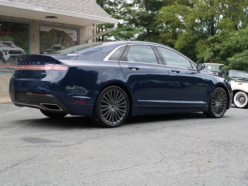 Used 2018 Lincoln MKZ Reserve FWD image 7