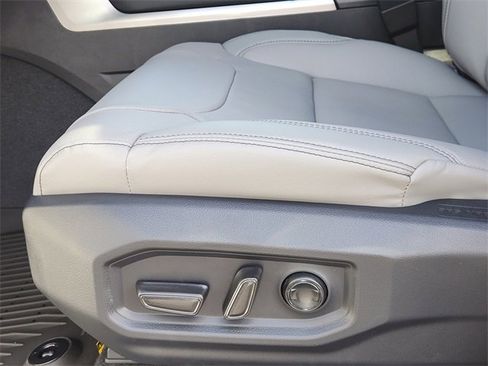 New 2026 Toyota Tundra Limited image 18