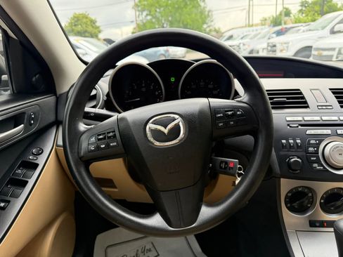 Used 2010 MAZDA MAZDA3 i Touring FWD image 10
