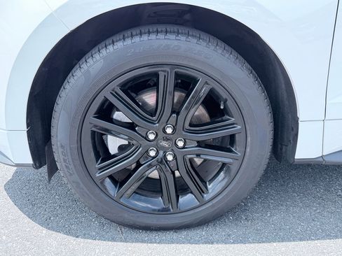 Used 2024 Ford Edge ST-Line AWD/4WD image 37