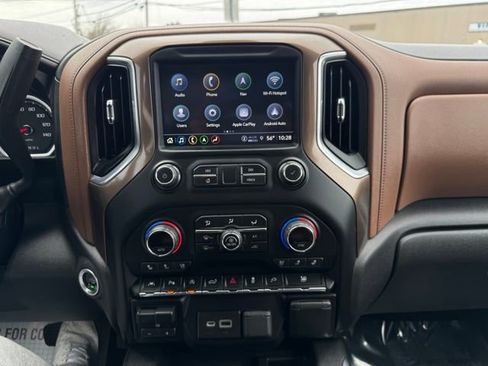 Used 2021 Chevrolet Silverado 1500 High Country w/ Technology Package AWD/4WD image 33