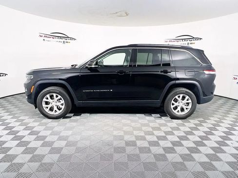 Used 2023 Jeep Grand Cherokee Limited AWD/4WD image 5