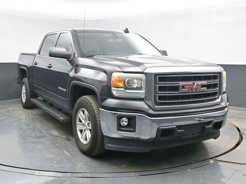 Used 2015 GMC Sierra 1500 SLE w/ SLE Value Package RWD image 2