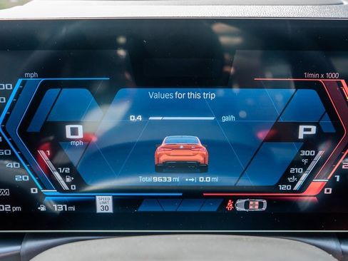 Used 2025 BMW M4 Competition image 9